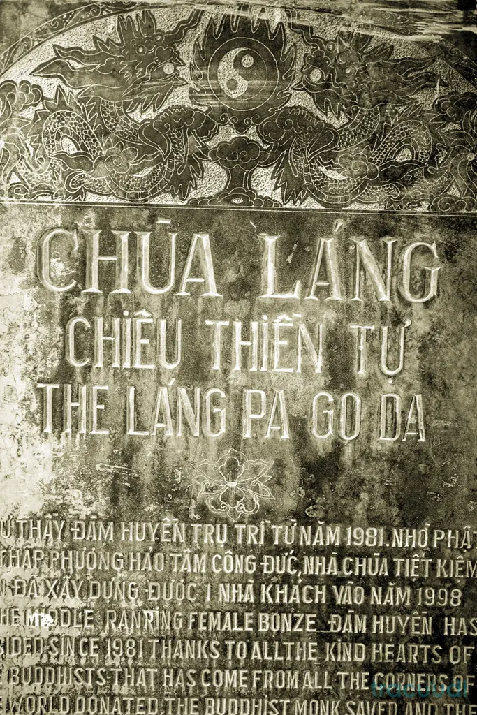 Bia tên di tích lịch sử văn hóa Chùa Láng
