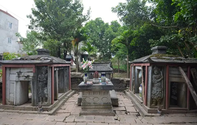 Tổng thể Lăng đá Lại Yên