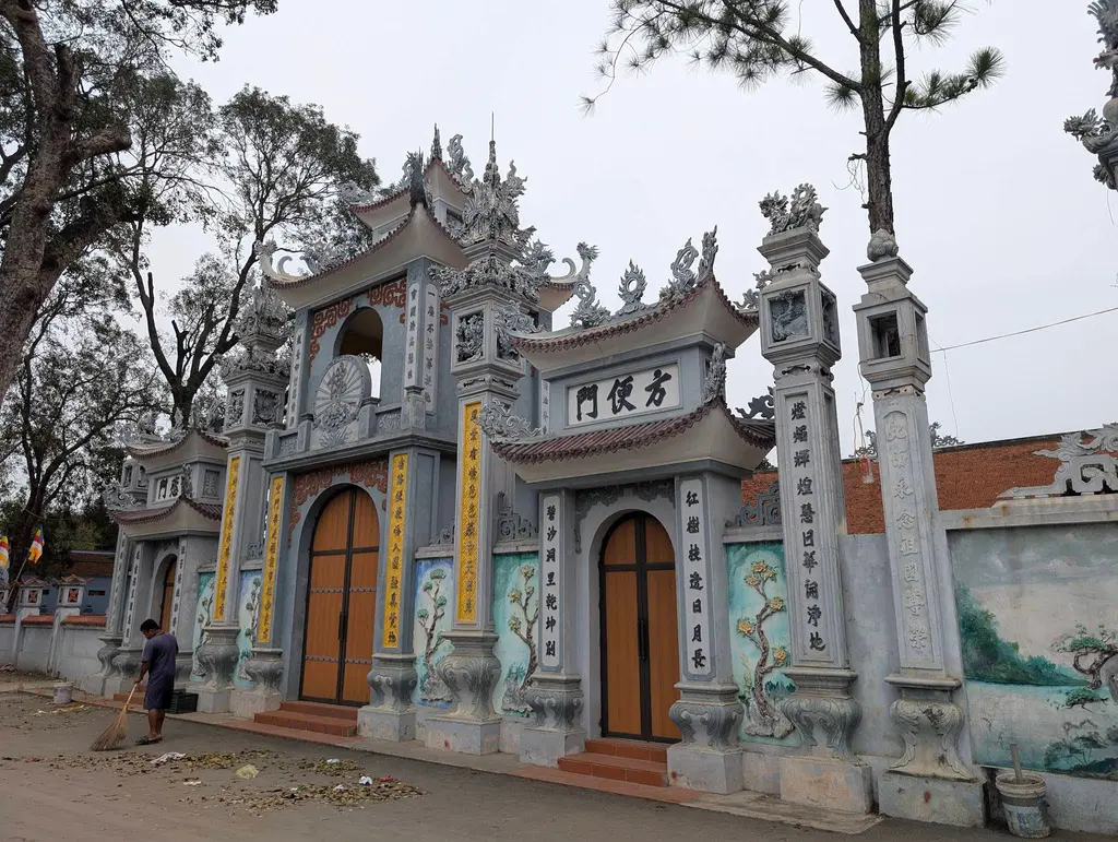 Cổng Chùa Văn Hội