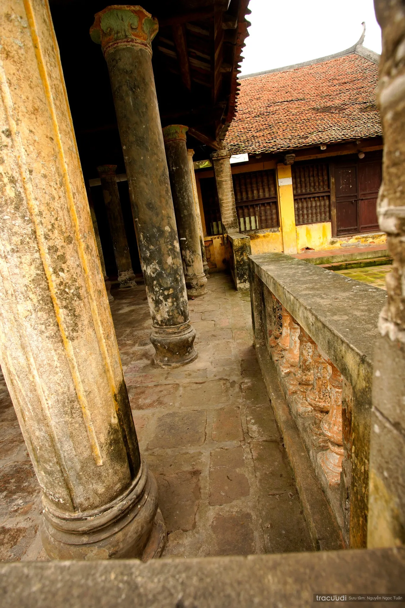 Không gian cảnh quan di tích Đình Mai Hiên