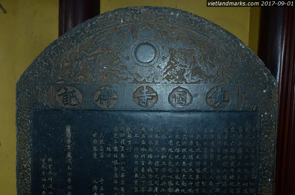 Cận cảnh bia đá Chùa Trấn Quốc