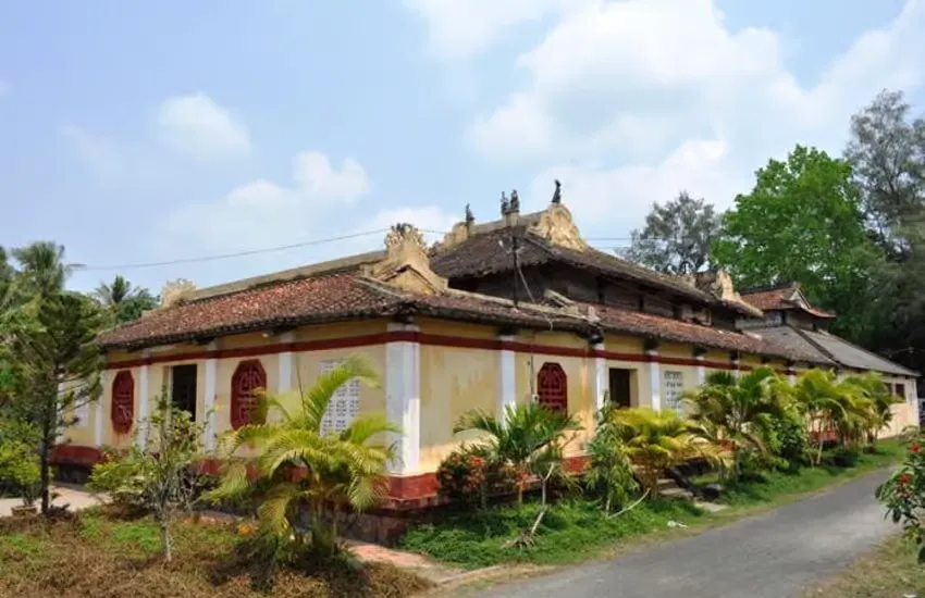 Quang cảnh Đình Tân Ngãi