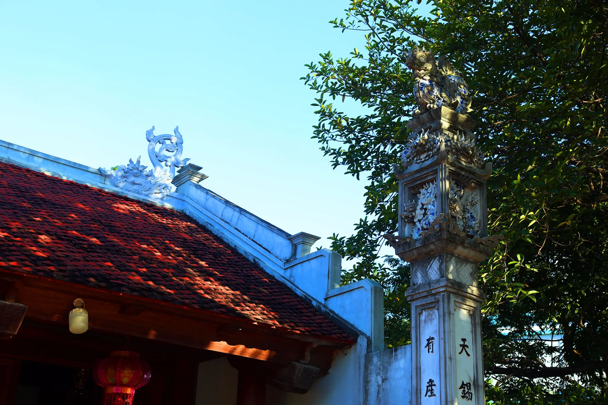 Họa tiết trang trí trên trụ biểu miếu Miêu Nha