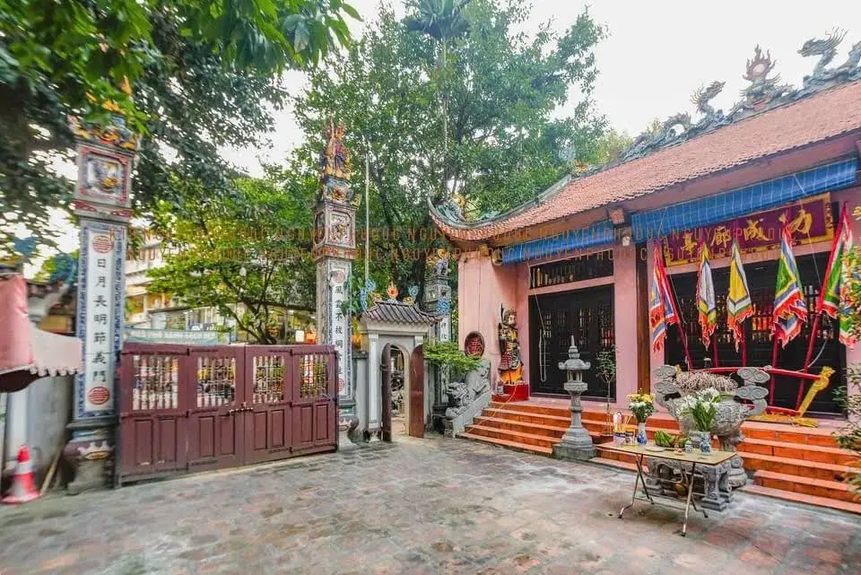 Không gian cảnh quan di tích Đình Thành Công