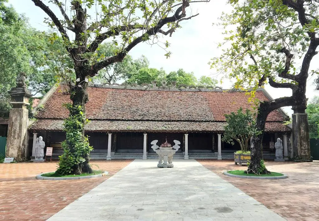 Cảnh quan di tích Miếu nhà Hậu Lê
