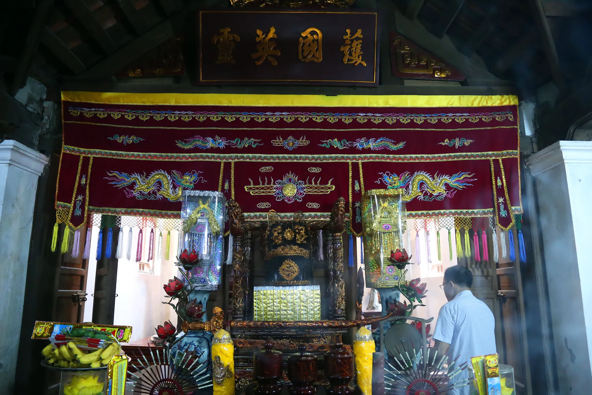 Không gian thờ tự đình Hòe Thị