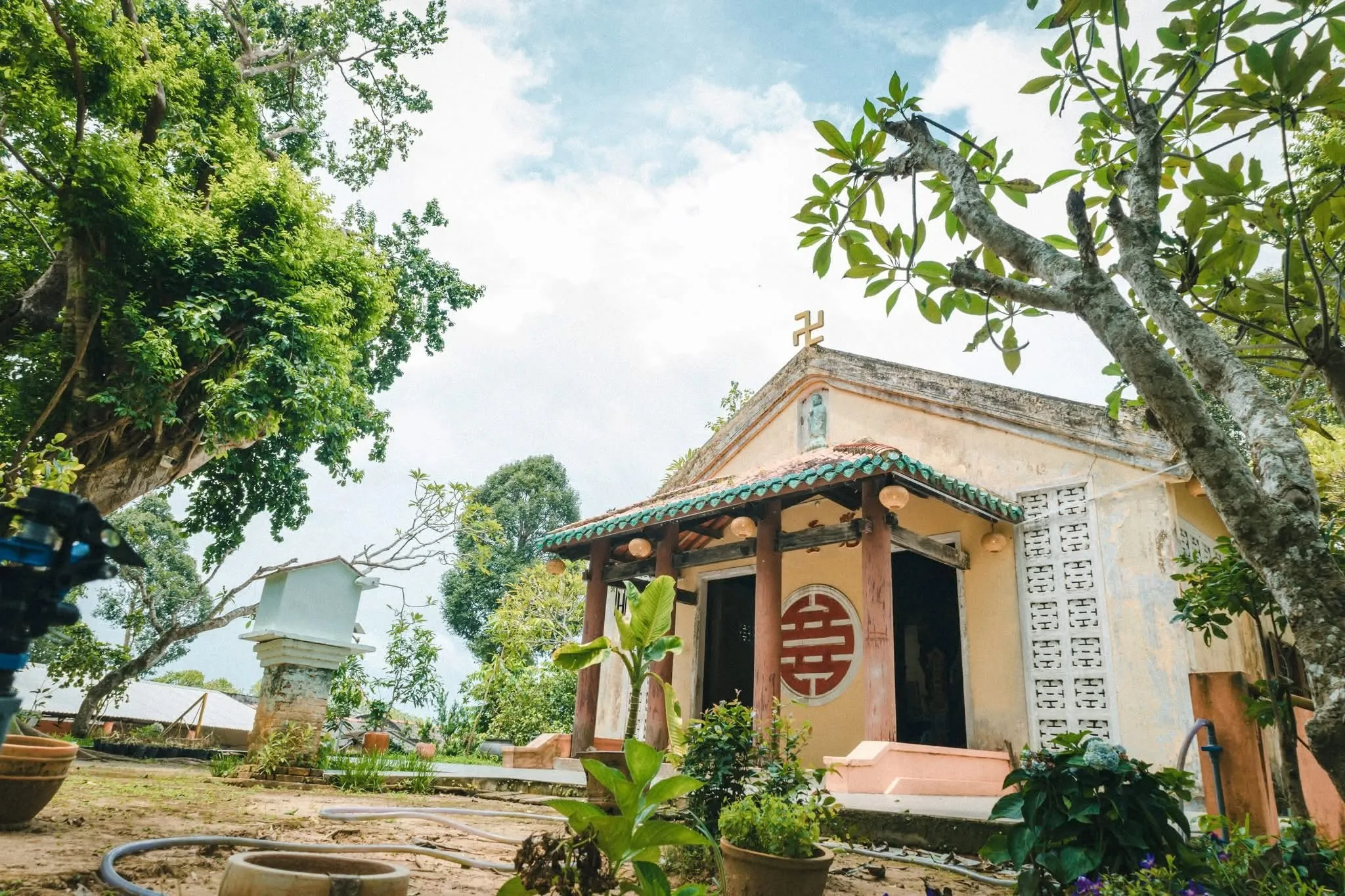 Không gian bình yên tại Chùa Giác Linh (Chùa Dơi)