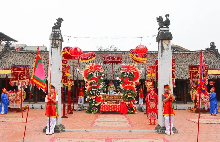 Quang cảnh Hội đình Phượng Cách
