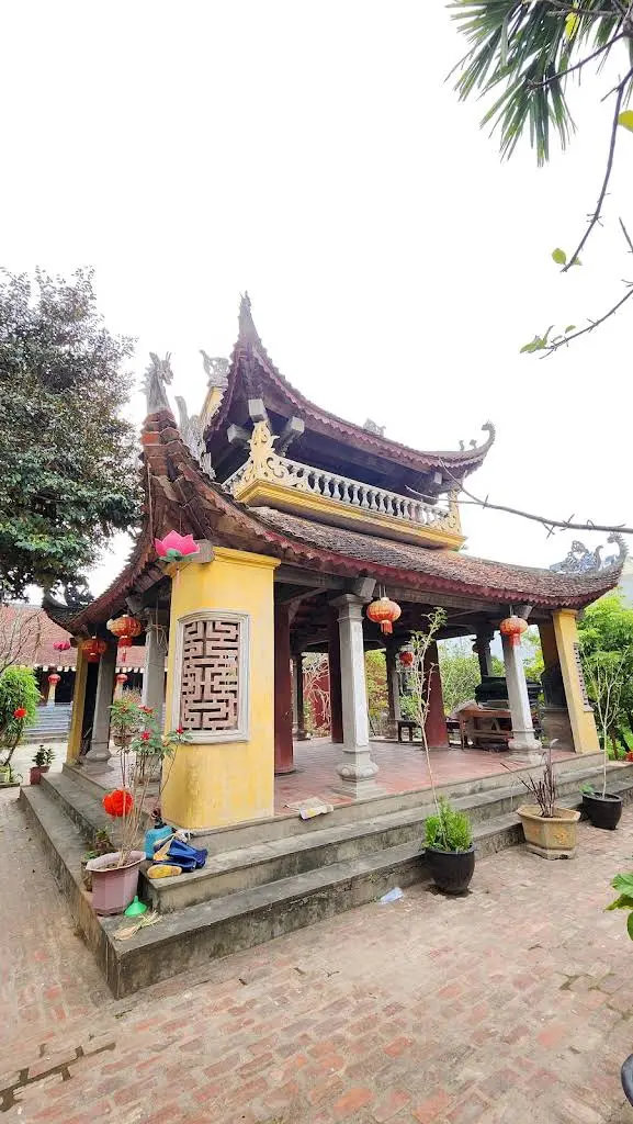 Cảnh quan di tích Chùa Giang Xá
