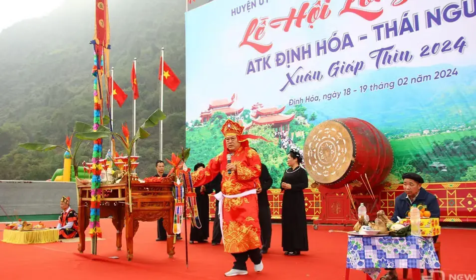 Lễ cầu mùa của Lễ hội Lồng Tồng Định Hóa