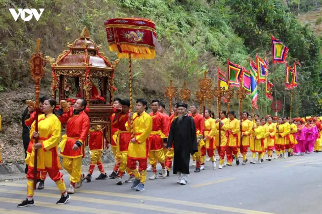 Đoàn rước tượng 090225