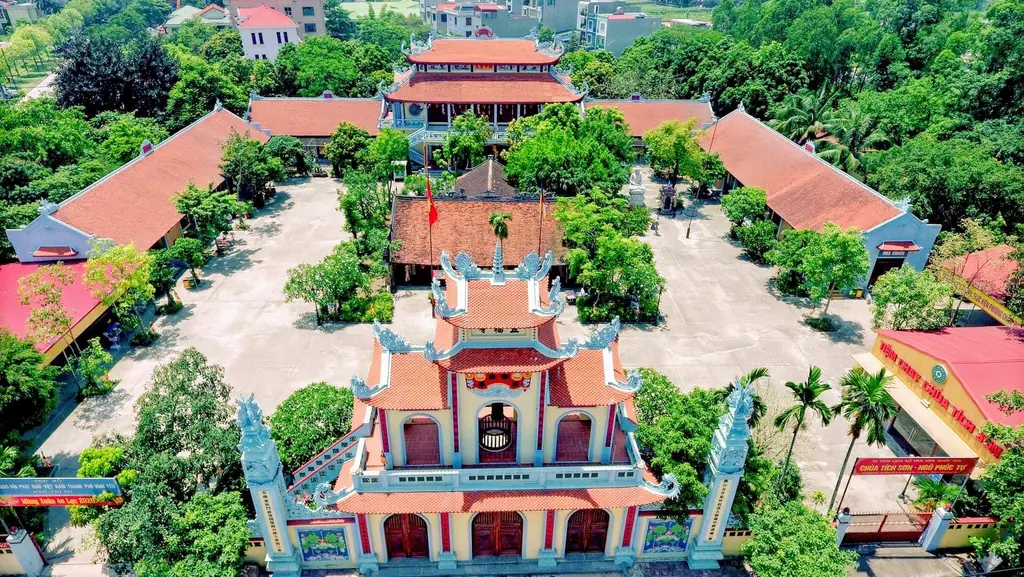Chùa Tích Sơn nhìn toàn cảnh 