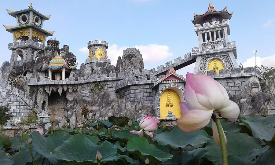 Cảnh quan Chùa La Hán
