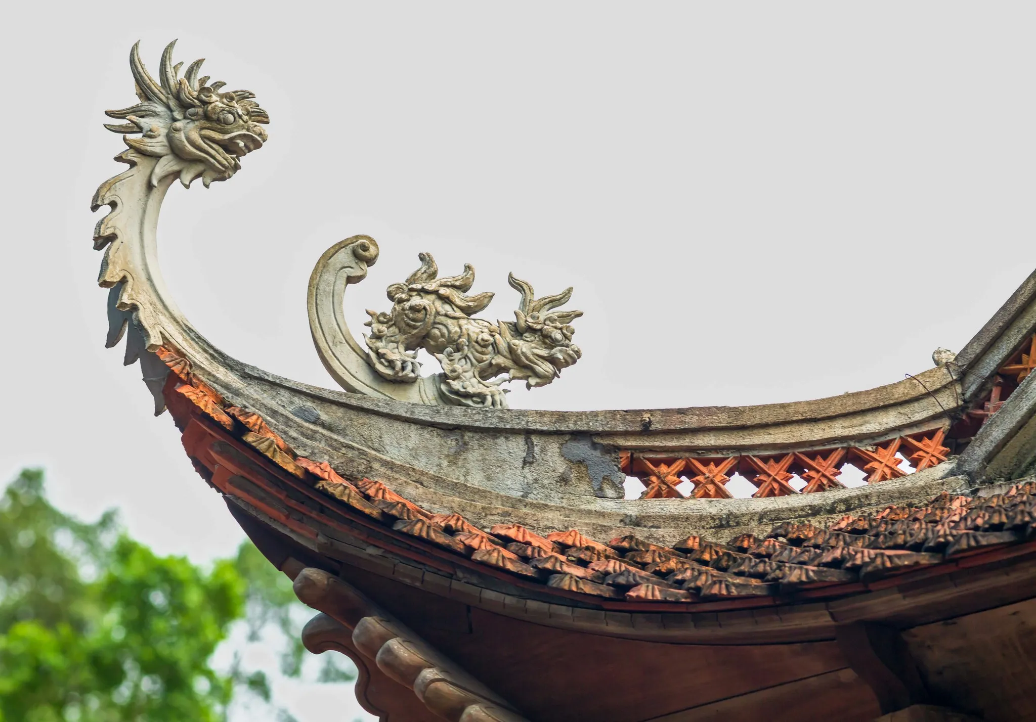 Kiên trúc đầu đao Đền đước thánh Cả