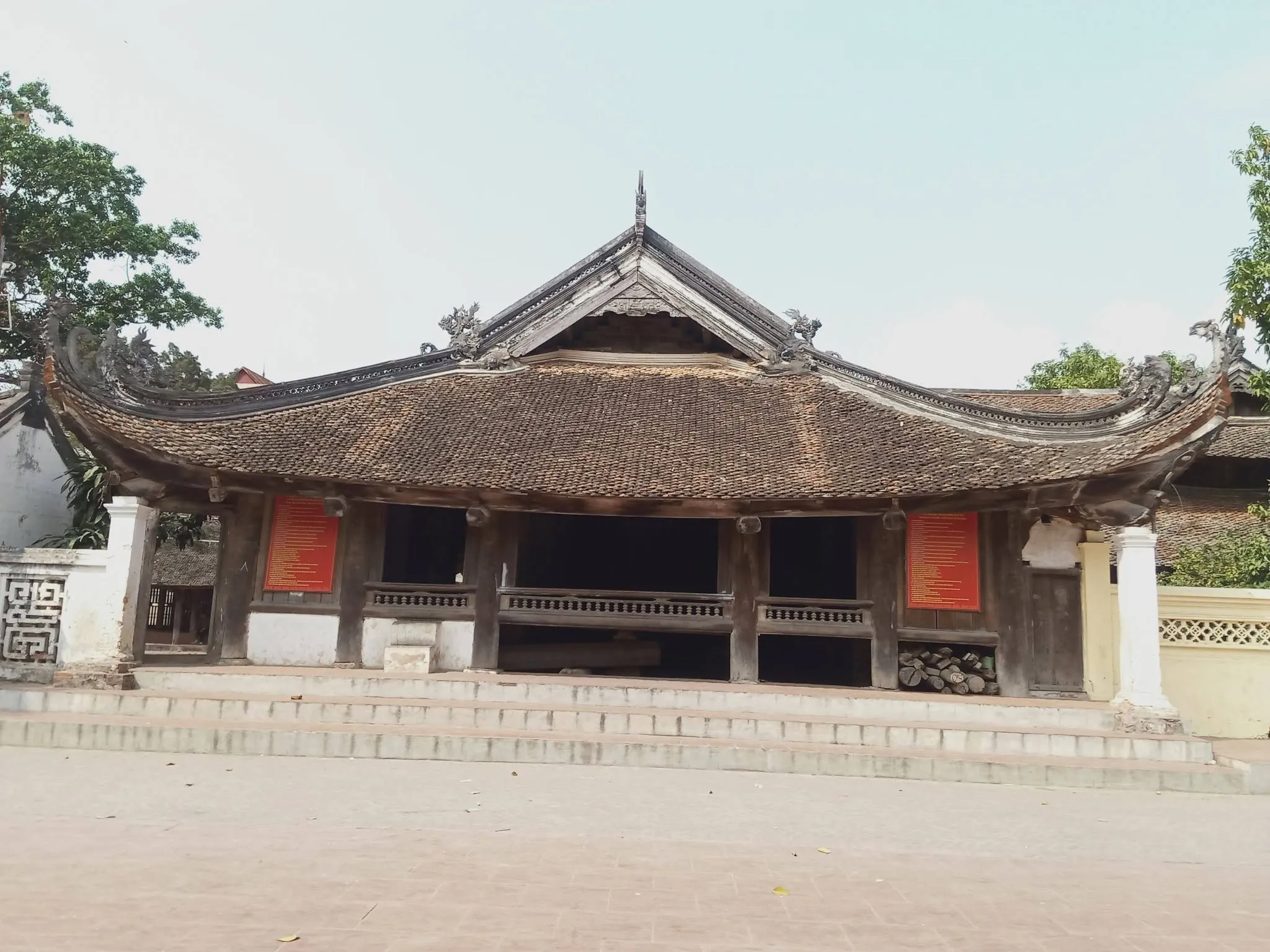 Kiến trúc mái đình Hữu Bằng