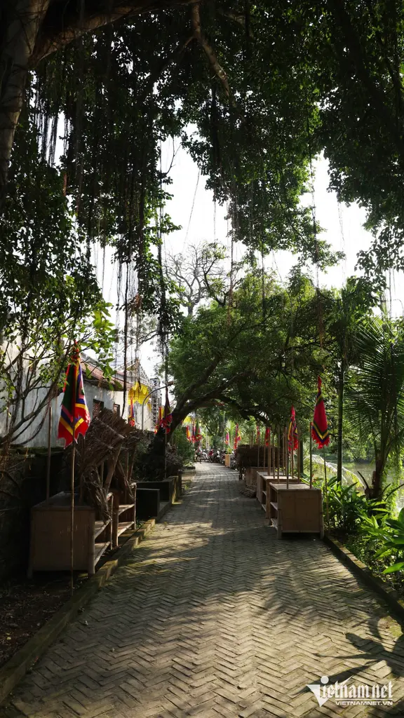 Khuôn viên Đền Thờ Đỗ Khắc Chung