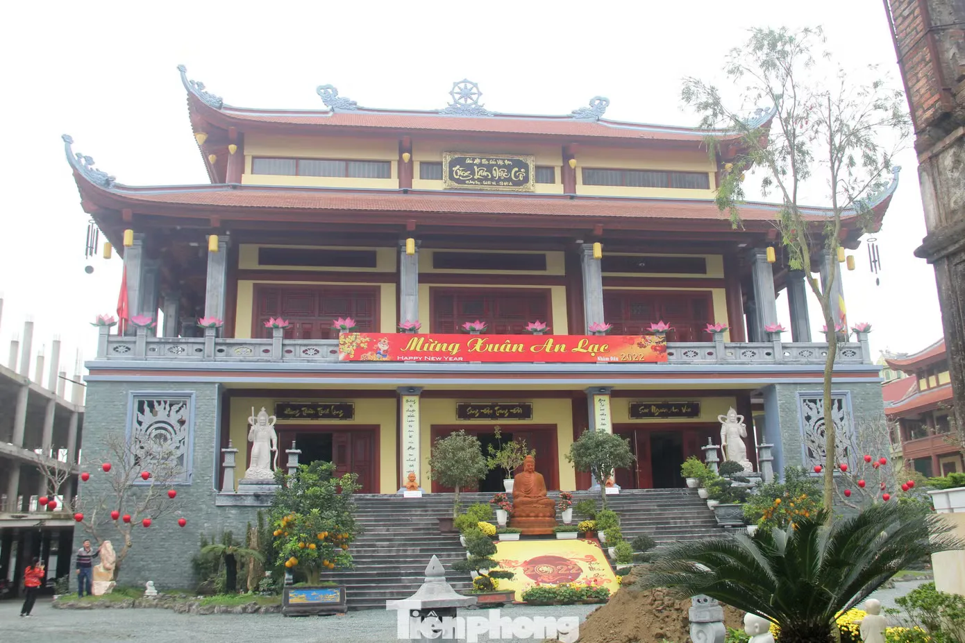 Chính điện Chùa Diệc
