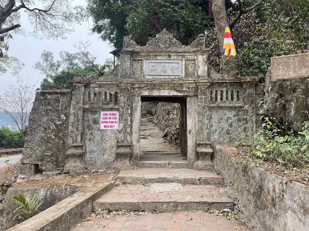 Không gian cảnh quan di tích Chùa Vô Vi