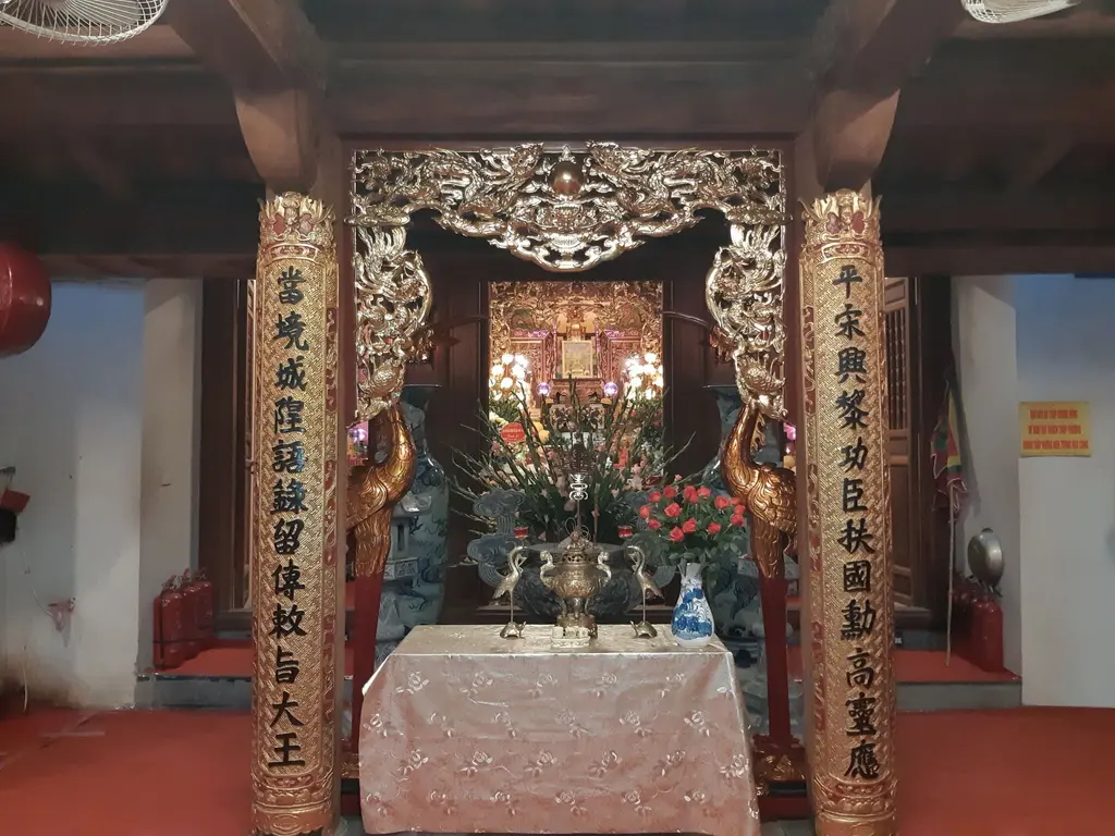 Không gian kiến trúc Đền Trung Nha