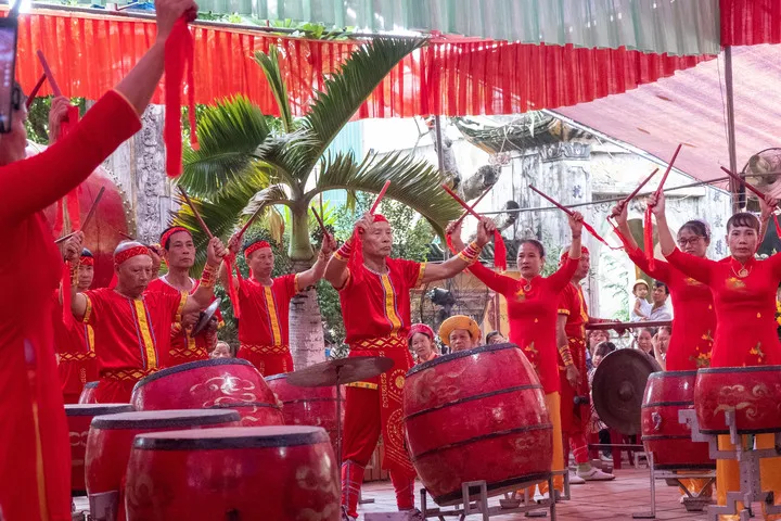 Dàn trống hội tại Hội đình Hiệp Lực