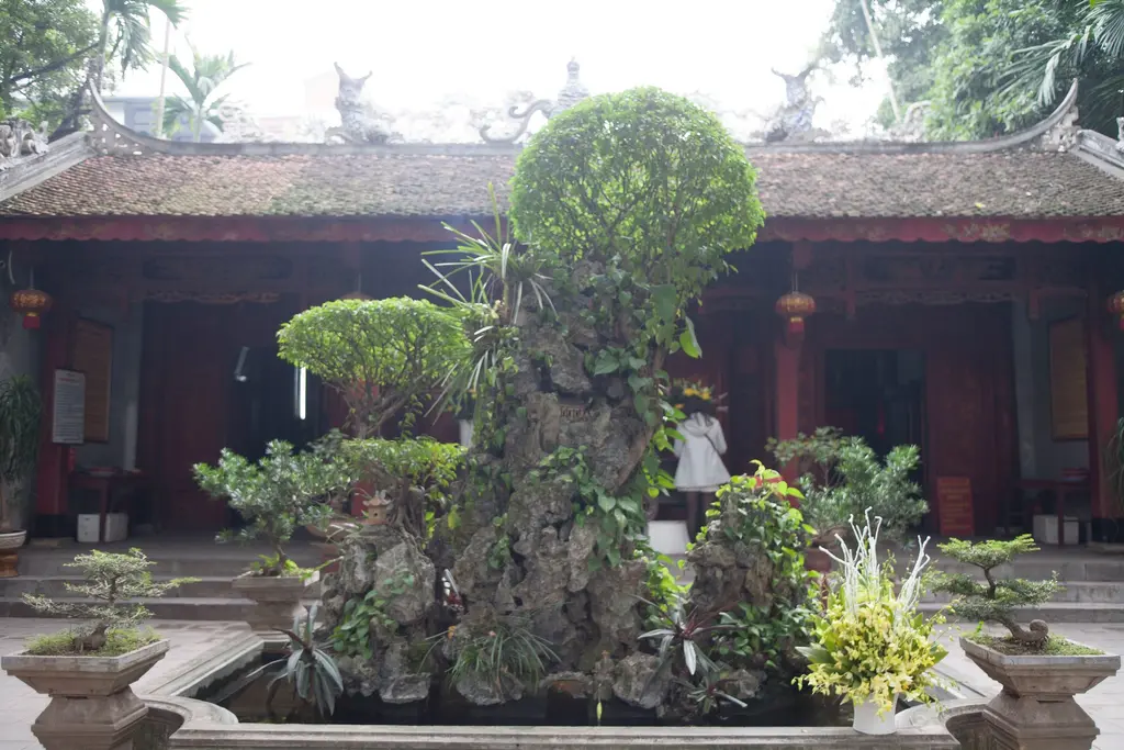Không gian cảnh quan di tích Đền Quán Thánh
