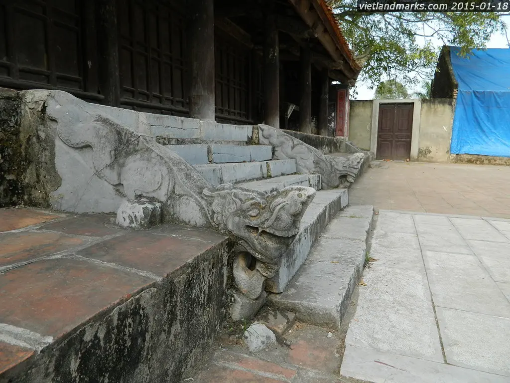 Rồng đá cổ tại Chùa Đậu