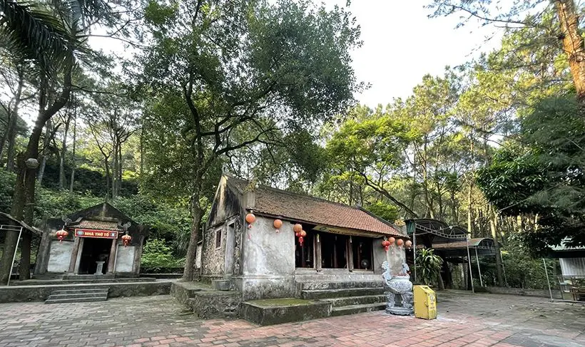 Cảnh quan Chùa Chân Tiên