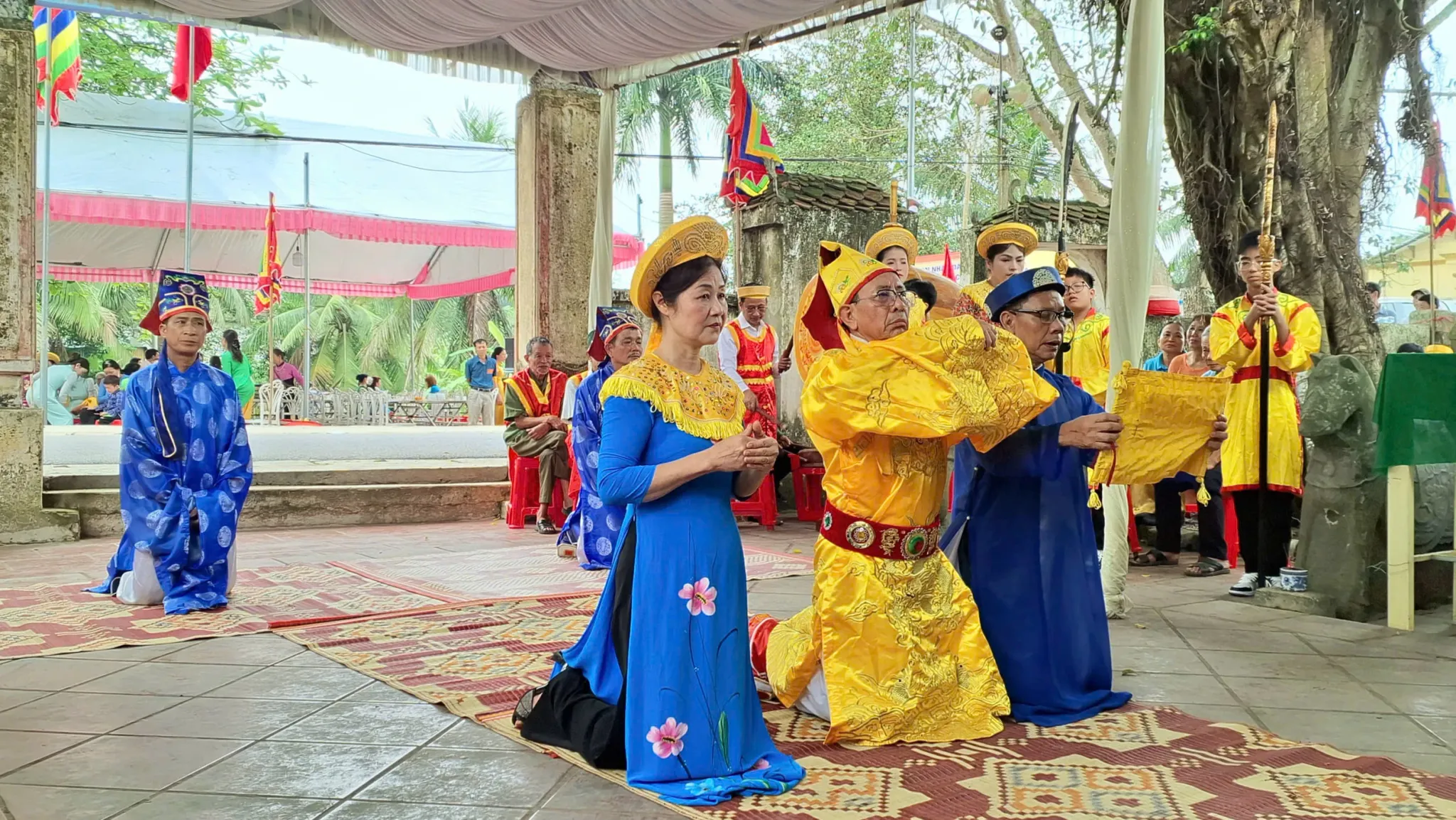Nghi thức tế lễ trang nghiêm tại lễ hội đền Mưng
