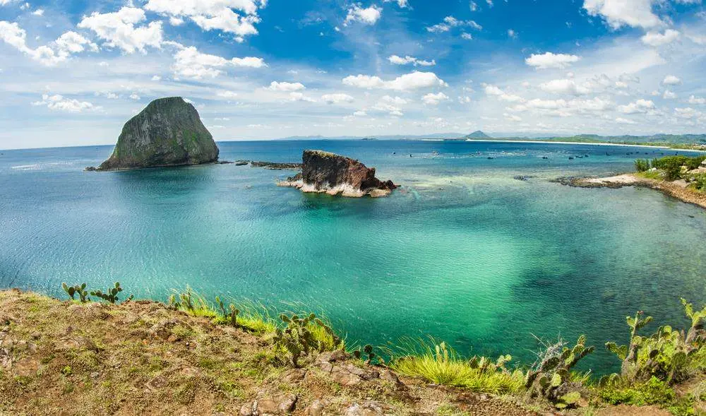 Cảnh quan tại Quần thể Hòn Yến