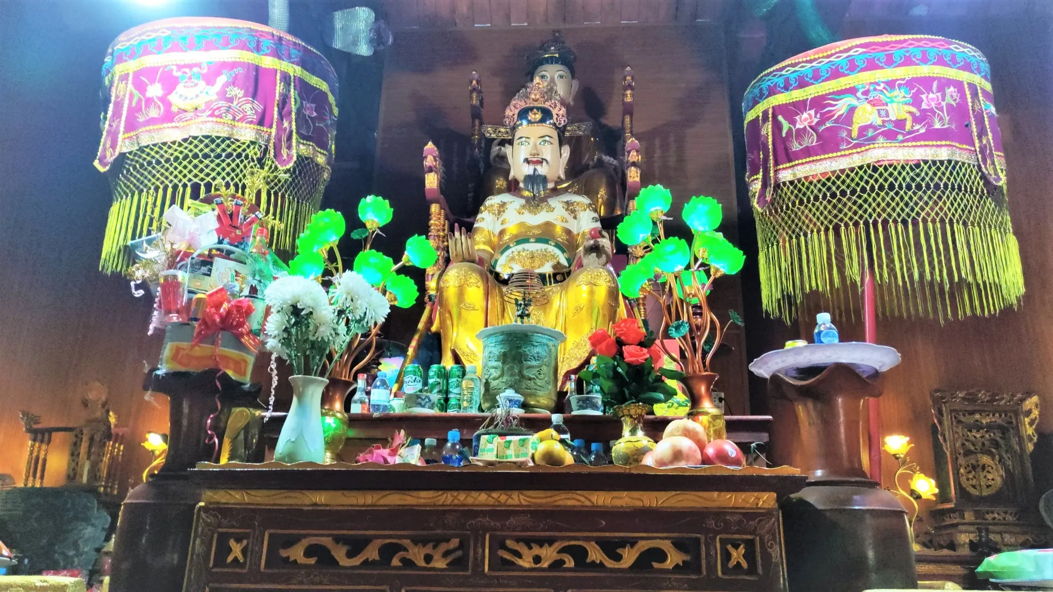 Cung cấm thờ Quan lớn Đệ Tam tại Đền Tam Lang