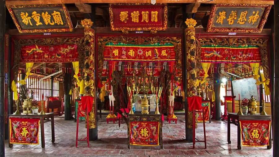 Chính điện Đình Long Thanh