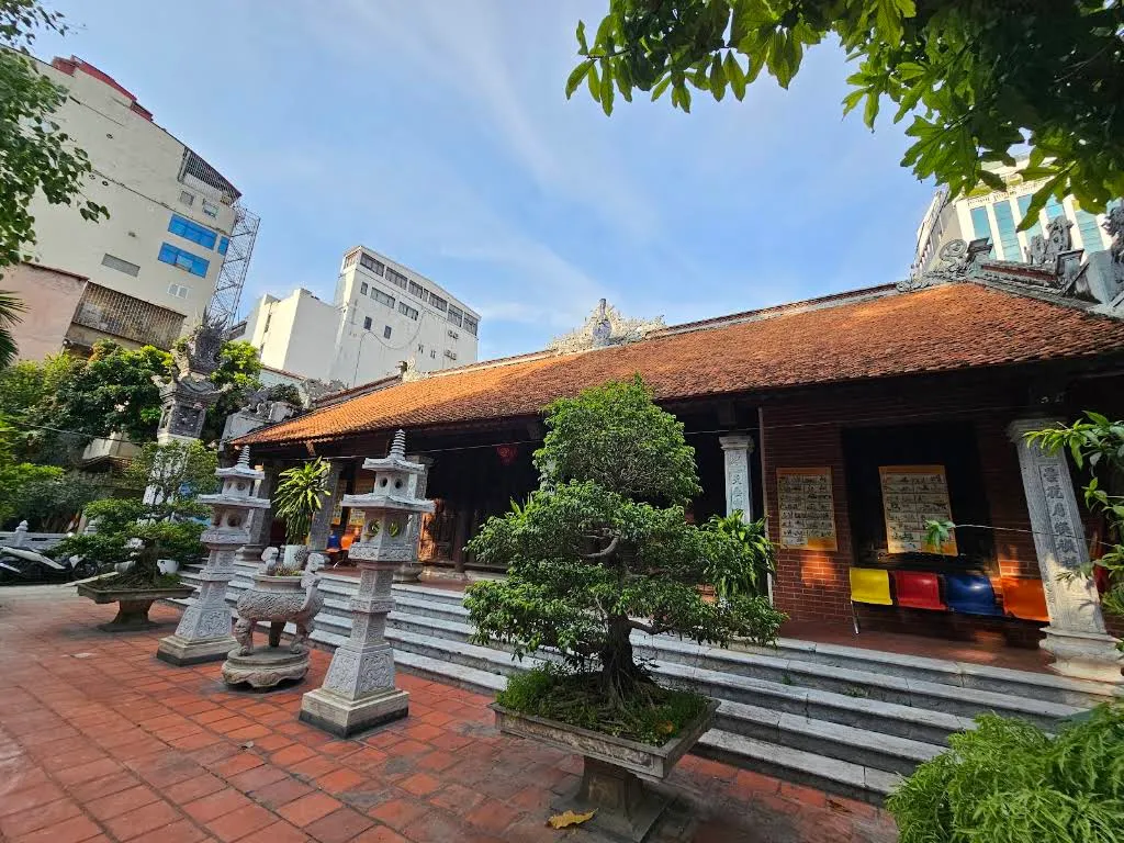 Không gian cảnh quan Chùa Chân Tiên