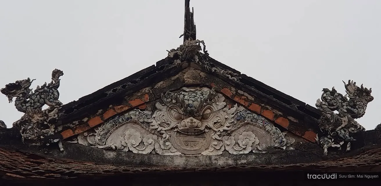Cận cảnh kiến trúc Đình Văn La (Đình Hạ)