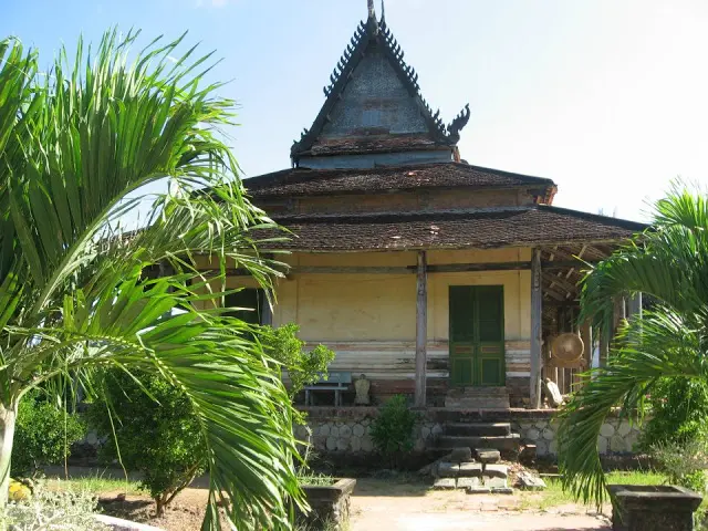 Cảnh quan Chùa Ấp Sáu