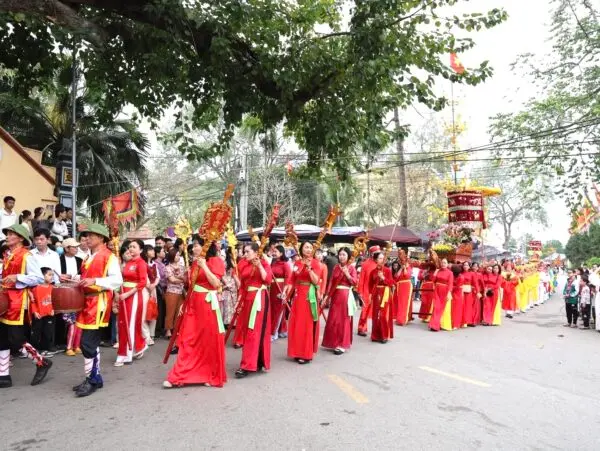 Lễ rước hàng Tổng tại hội chùa Bối Khê