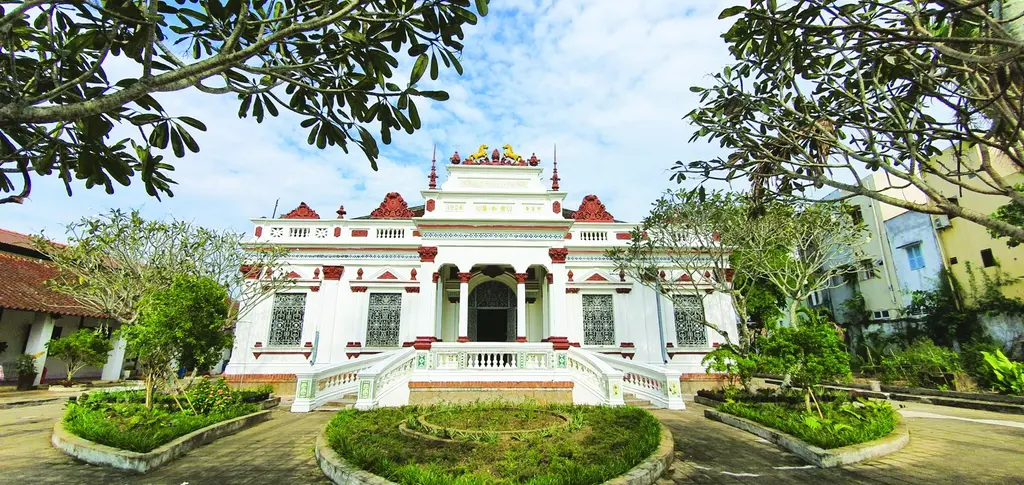 Cảnh quan Nhà cổ Huỳnh Kỳ
