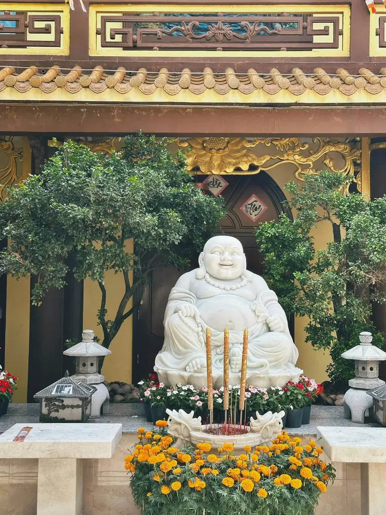 Phật Di Lặc tại Chùa Pháp Tạng