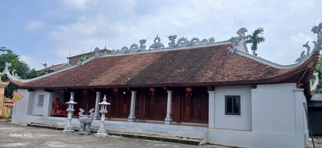 Cảnh quan đình làng Lương Xá