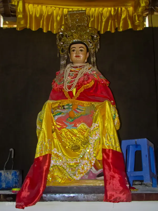 Tượng Bà Chúa Xứ tại Đình Thông Tây Hội