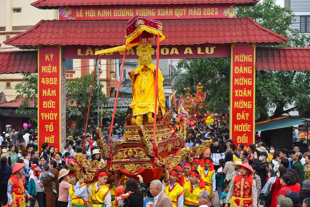 Lễ rước tại Lễ hội Kinh Dương Vương