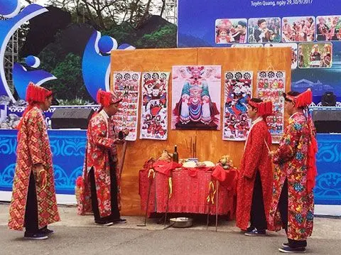 Tái hiện nghi thức cúng Bàn Vương của người Dao