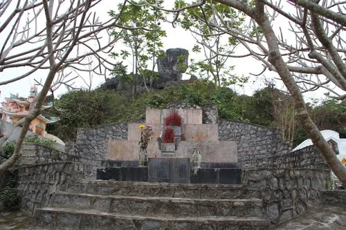 Cảnh quan Mộ Chúa Trịnh Sâm