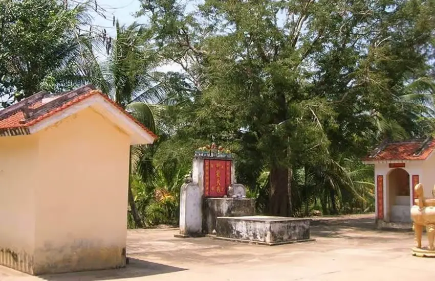 Không gian tại Đình Rắn