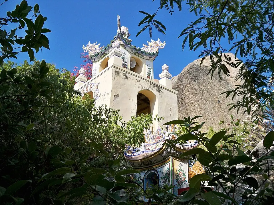 Gác chuông Chùa Cổ Thạch
