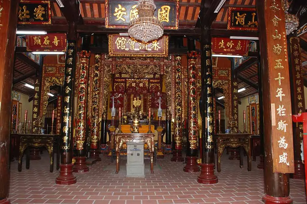 Chính điện Đình Vĩnh Tế