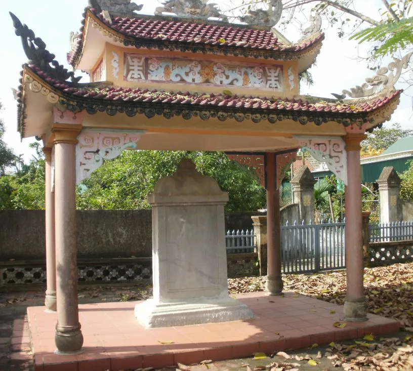 Văn bia Hậu thần 2 tại khu di tích Nhà Thờ Họ Phan Huy