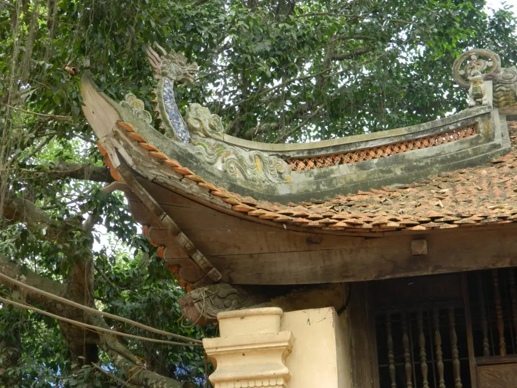 Kiến trúc mái Đền Công Đồng Bắc Lệ