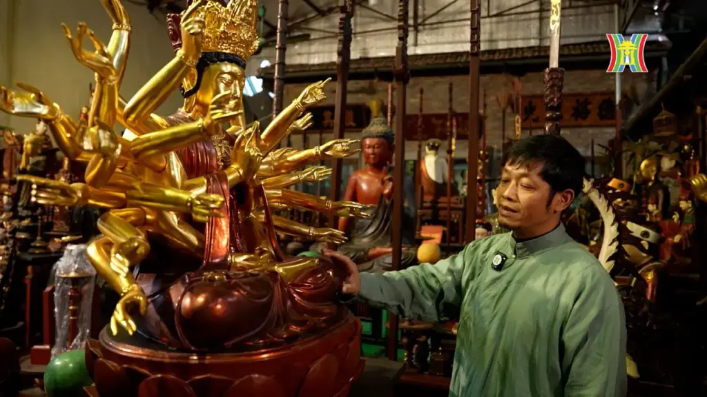 Nghệ nhân Nguyễn Viết Lợi và những sản phẩm của mình