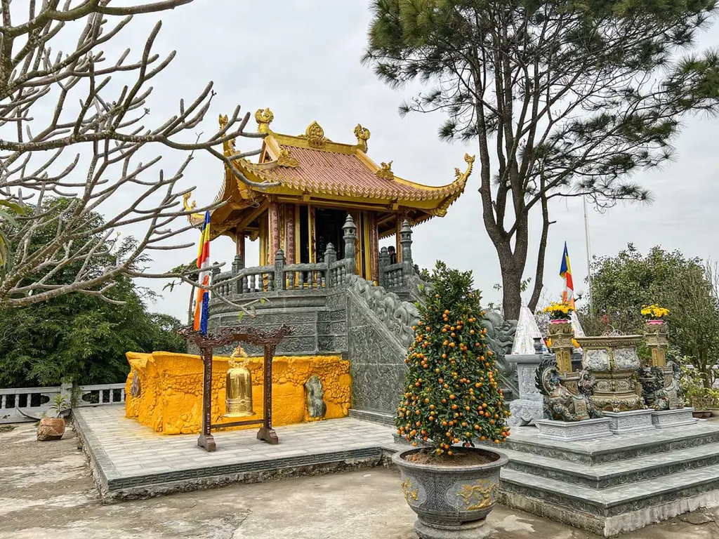Công trình “Chùa vàng Thiên Trúc” trong quần thể công trình tháp Tường Long