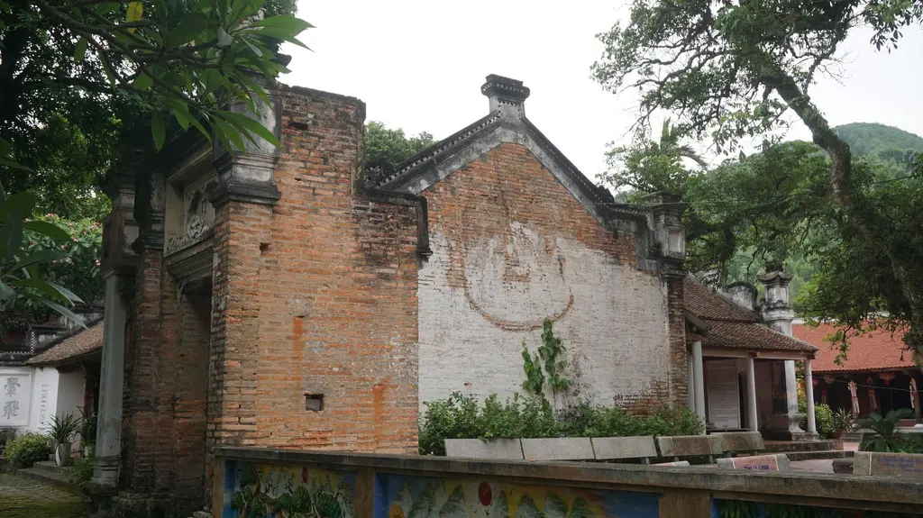 Cảnh quan Chùa Kem